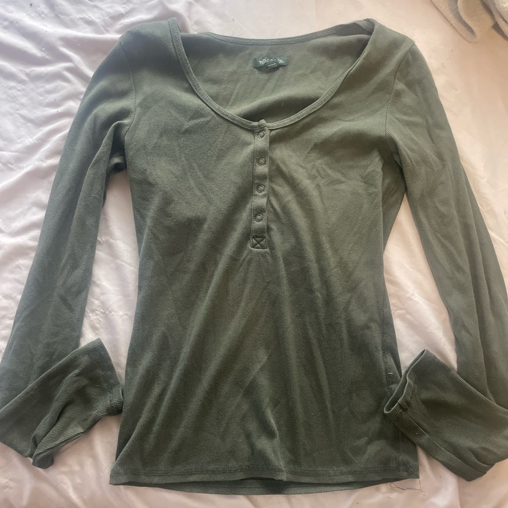 Women's Green Long Sleeve Top